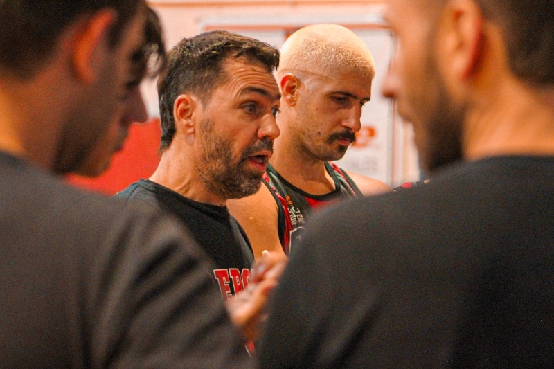 Presidente Derqui y Lisandro Salles culminan su relación de común acuerdo.