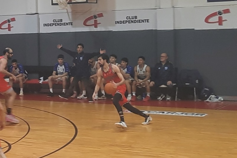 Toranzo fue una de las figuras con un aporte doble-doble.